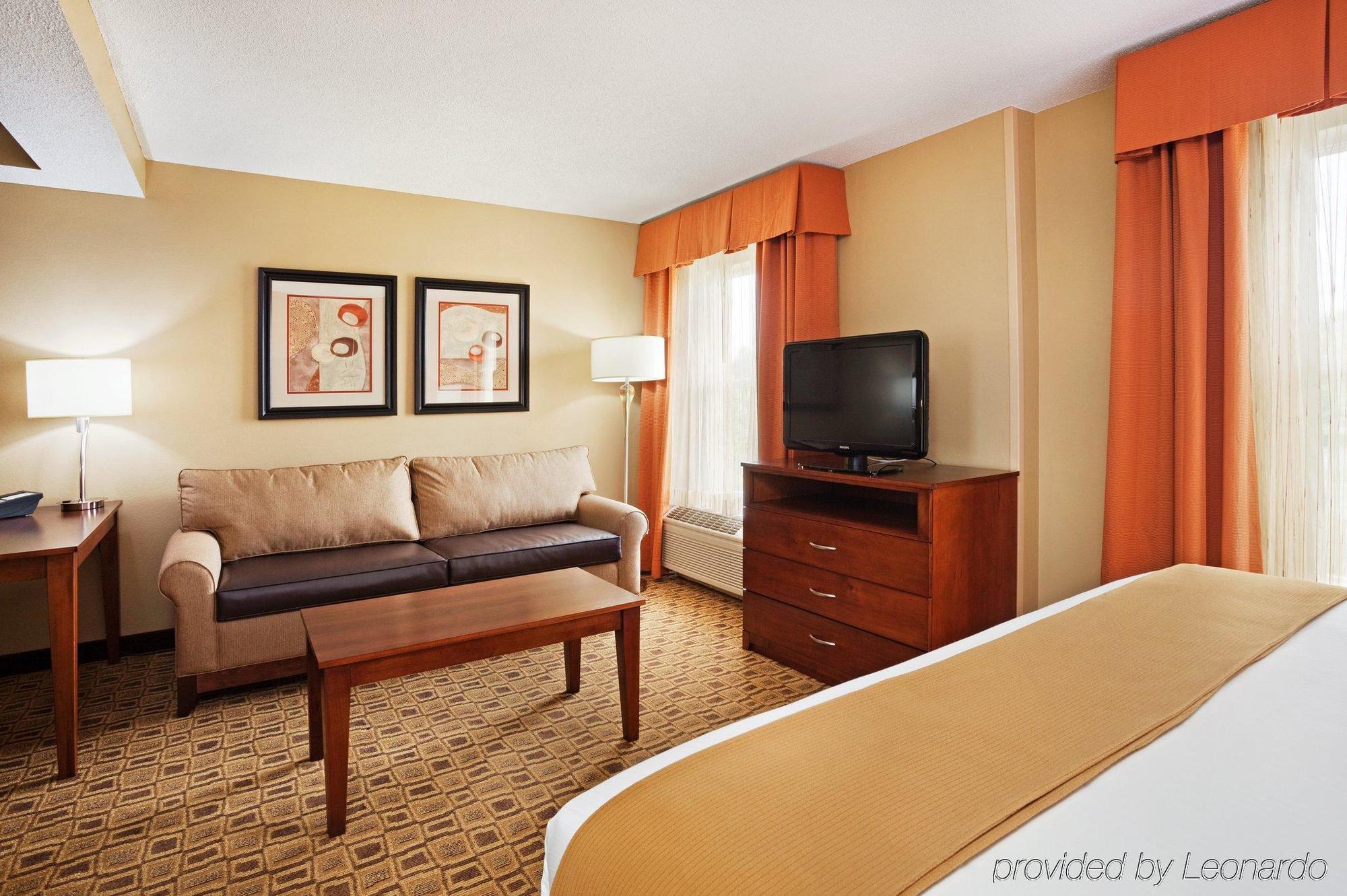 Comfort Suites Near Birkdale Village- Huntersville Habitación foto