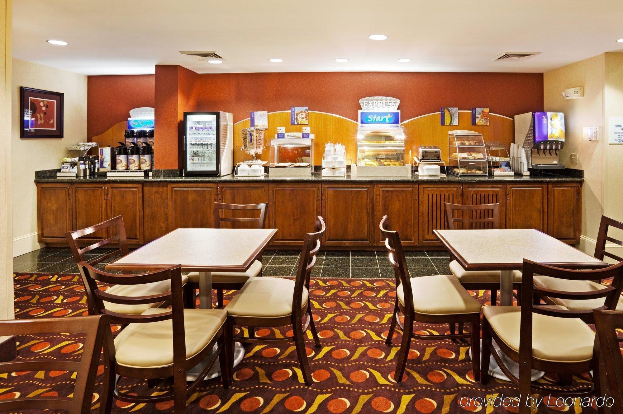 Comfort Suites Near Birkdale Village - Huntersville Restaurante foto